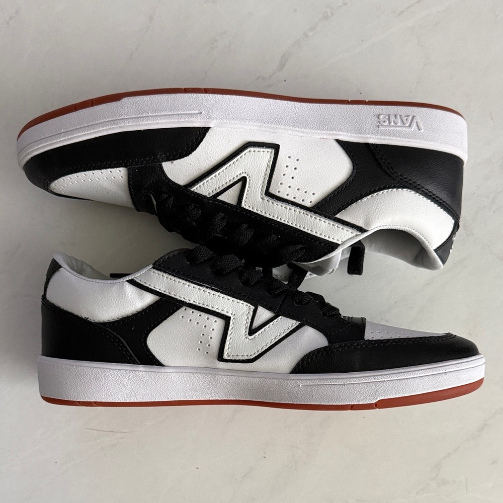 Vans Lowland ComfyCush® Skate Shoe - Black / True White -  SIZE:  M 9.5 / W 11